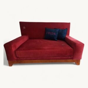 Cama tipo sofá para mascotas — modelo Classic, vinotinto, Línea Noble
