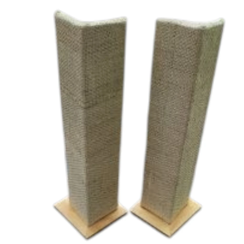 Esquinero protector de sofá para gatos en fique natural con base de madera — vista de portada