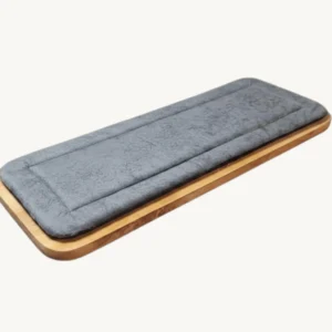 Repisa de pared flotante para gatos - vista en madera de pino sin herrajes visibles, Colección Entorno